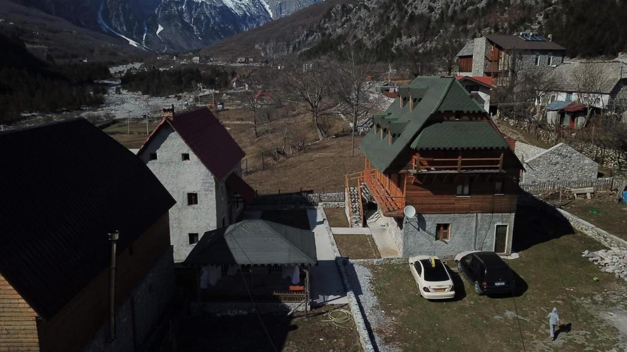 Bujtina Vellezerit Grrela Hotell Theth Exteriör bild